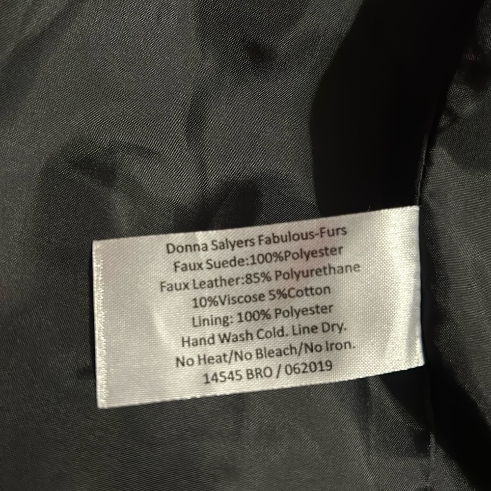 VINTAGE Fabulous Furs Faux Leather Tan Black Zip Jacket Sz Small - Picture 12 of 13